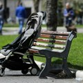 Majka ostavila bebu nasred ulice u kolicima i pobegla Policija je uhvatila zahvaljujući jednom detalju