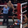 Srpski bokser izbacio Kubanca iz ringa (video)