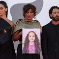 Film Breda Pita i Hoakina Finiksa dobio najduže ovacije u istoriji festivala u Veneciji: Neka koga nije rasplakala priča o…