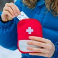 Bez brige na planini: Šta sve treba da sadrži zimska putna apoteka