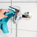Pasta od dva sastojka vraća slavinama sjaj kao da su nove: Ruskinje otkrile trik zahvaljujući kom kamenac nestaje za par minuta…
