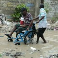 (FOTO) Više od 40 žrtava poplava na Haitiju
