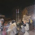 Završen peti protest ispred RIK-a: Janko i Željko Veselinović od subote stupaju u štrajk glađu, u nedelju veliki skup…