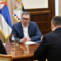 Vučićeva izborna fontana želja: Imamo datum!