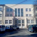 Održan štrajk upozorenja ispred Šeste beogradske gimnazije