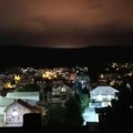Необична светлост на небу забринула београђане: "Само тај један део је црвен и трепери!" Откривено о чему је реч (видео)