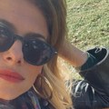 Glumica (44) ima ćerku iz prvog braka, dvoje dece je dobila sa Momčilom Otaševićem, a nakon razvoda sreću pronašla pored…