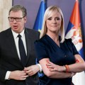 „Можда да мало размислите пре него што одете предалеко, Вучићу“: Жаклини Таталовић непозната особа донела зеца на адресу…