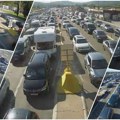 Gužve na graničnim prelazima: Putnička vozila čekaju na Batrovcima 90, na Horgošu 60 minuta