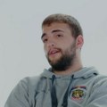 Veljkov i Bogdanin sin će biti pravi šmeker: Isaija oduševljava loknastom kosom i stajlingom, stariji neka uče