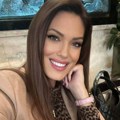 Nina Radulović pozirala u liftu u haljini bez brusa: Fotka zapalila mreže, dekolte u prvom planu