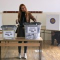 Uživo Veliki broj Srba glasao; Ovo je izlaznost do 17 časova; "Nadam se da će Srbija pobediti" FOTO/VIDEO