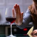Treći uzročnik raka je alkohol: Srpski lekar upozorio VIDEO/ANKETA