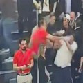 Kontroverzni gazda napao poznatu ličnost, pa dobio batine za pamćenje! Isplivao šokantan snimak sa finala Evrolige! Marinakis…