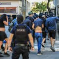 Roditelji hrvatskih huligana protestuju! Traže od Grka da im puste decu, a imaju i jedan poseban zahtev
