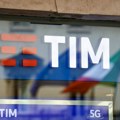 KKR dao ponudu za fiksnu mrežu Telecom Italije, akcije pale
