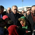 Erdogan uručio ključeve novih stanova građanima pogođenim razornim zemljotresom