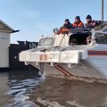 (Foto, video) vanredna situacija u Rusiji! Dramatični prizori, pukla brana, voda potopila gradove i sela: U toku masovna…