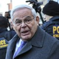 Bivši američki senator Bob Menendez osuđen na 11 godina zatvora zbog primanja mita