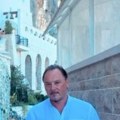 (Foto) Knez tagovao Svetog Vasilija na instagramu: Slikao se ispred manastira, pa šokirao - zbog greške su gorele društvene…