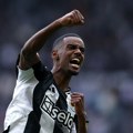 Izgleda da se dešava: Isak i Liverpul ponovo „flertuju“