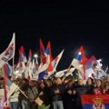 Spontani izraz narodne ljubavi: Vučić dočekan na aerodromu
