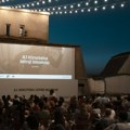 Karta „više“ za projekciju filma „Tar“ na terasi pod zvezdama Doma Vojske Srbije: Prepuno gledalište na otvaranju A1…