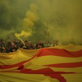 Dan Katalonije: Hiljade ljudi izašlo na ulice Barselone, tražili otcepljenje od Španije (foto)