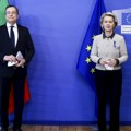 Dragi mu draži od Ursule: Fon der Lajen izgubila podršku francuskog predsednika Makrona za reizbor na funkciju predsednice EK