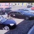 Novosađanina danas osuđuju svi sugrađani: Video da muškarcu ispada novčanik, pa odlučio da mu ne kaže