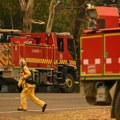 Zvaničnici države Viktorija: nekontrolisani požar u Australiji će verovatno goreti danima