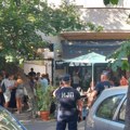 Policija opkolila kafić u Skenderbegovoj, priveden član Zbora građana Stari Grad