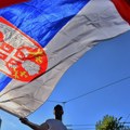 Navijači splitskog Hajduka zapalili srpsku zastavu