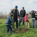 Radovan Rača Moldovan: „Za 50 godina KUD Pionir – 50 sadnica duda, našeg banatskog drveta“ 50 sadnica za 50 godina KUDa