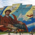 Dis se smeši sa skoro 400 kvadrata: Prelepa slika iz sela Zablaće kod Čačka - oslikan mural čuvenog pesnika na zidu škole…
