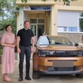 Unapređenje uslova za pružanje usluga građanima: Novo vozilo za Centar za socijalni rad u Trsteniku (foto)