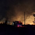 Ugašen požar u lebanskom naselju, meštani sumnjaju da je namerno izazvan