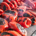 "Drukanje" komšija zbog pečenja paprika može da počne: Šta mislite o ovom starom običaju