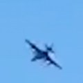 Snimak pada ruskog aviona zapalio društvene mreže Ljudi prestravljeni beže iz vode (video)