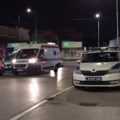 Drama u NIšu! Uperio pištolj u radnicu trafike, njoj pozlilo: U toku potraga za razbojnikom, oteo novac i dao se u beg (foto)