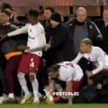 Totalni haos! Fudbaleri Sparte i Galatasaraja u žestokom obračunu: Sevale pesnice posle meča - tukao je ko je koga stigao…