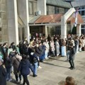 Sve sami studenti: Evo ko se danas našao na "studentskim" protestima (foto)