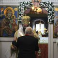 Mitropolit niški Arsenije služio liturgiju i dao blagoslov za jubilarno 20. plivanje za Čsni krst