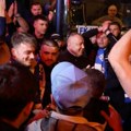 (Video) Ljajić na ramenima, baklje u rukama, hiljade na ulicama – Doček fudbalera na ulicama Pazara