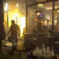 Ubačene baklje u kafić u centru Beograda (VIDEO)