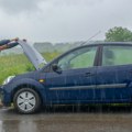 Возачи у паници због града Једна грешка вас може коштати папрено, ево како да се заштитите