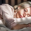 Тело шаље упозорења: 5 симптома које жене после 40. не би смеле да игноришу