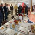 (Video) "Stara dama" proslavila Đurđevdan: Novosadski crveno-beli čuvaju tradiciju započetu pre 85 godina