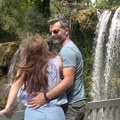 "Rekli su da me niko neće oženiti": Bojana (29) smuvala 23 godine starijeg glumca, suprotstavila se roditeljima