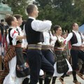 Ovako veštačka inteligencija vidi tradicionalnu srpsku porodicu, rezultat je fascinantan (VIDEO)